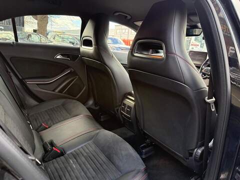 Mercedes-Benz A Class 2.1 A200d AMG Line (Premium) Hatchback 5dr Diesel 7G-DCT Euro 6 (s/s) (136 ps) - U544