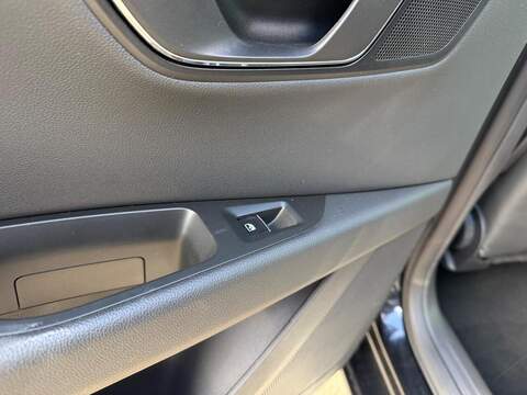 SEAT Leon 1.5 TSI EVO FR Sport Hatchback 5dr Petrol Manual Euro 6 (s/s) (150 ps) - U545