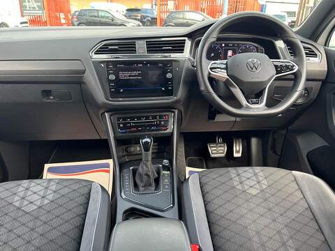 Volkswagen Tiguan 1.5 TSI R-Line SUV 5dr Petrol DSG Euro 6 (s/s) (150 ps) - U546