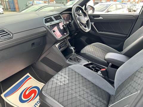 Volkswagen Tiguan 1.5 TSI R-Line SUV 5dr Petrol DSG Euro 6 (s/s) (150 ps) - U546