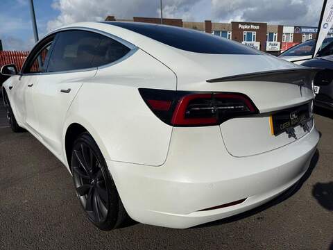 Tesla Model 3 (Dual Motor) Performance Saloon 4dr Electric Auto 4WDE (Performance Upgrade) (449 bhp) - U547