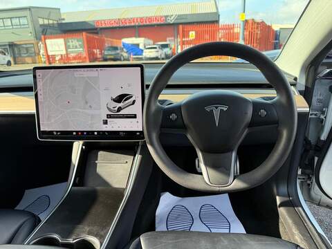 Tesla Model 3 (Dual Motor) Performance Saloon 4dr Electric Auto 4WDE (Performance Upgrade) (449 bhp) - U547