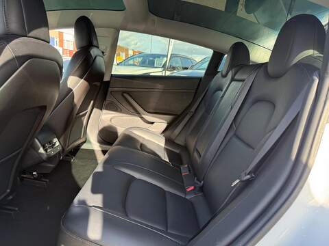 Tesla Model 3 (Dual Motor) Performance Saloon 4dr Electric Auto 4WDE (Performance Upgrade) (449 bhp) - U547