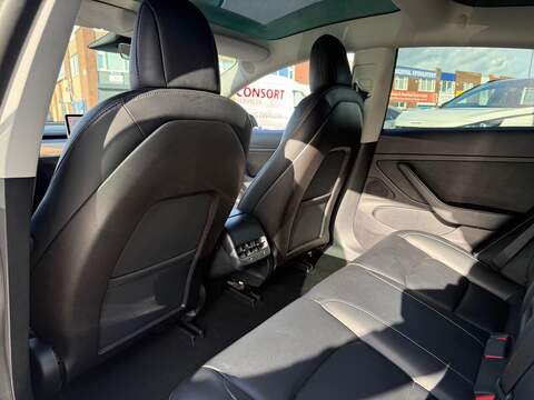 Tesla Model 3 (Dual Motor) Performance Saloon 4dr Electric Auto 4WDE (Performance Upgrade) (449 bhp) - U547
