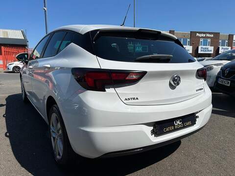 Vauxhall Astra 1.6 CDTi ecoTEC BlueInjection Design Hatchback 5dr Diesel Manual Euro 6 (s/s) (110 ps) - U63