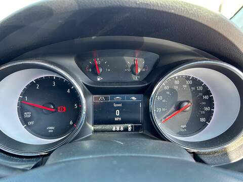 Vauxhall Astra 1.6 CDTi ecoTEC BlueInjection Design Hatchback 5dr Diesel Manual Euro 6 (s/s) (110 ps) - U63