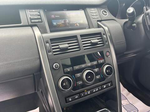 Land Rover Discovery Sport 2.0 TD4 Landmark SUV 5dr Diesel Auto 4WD Euro 6 (s/s) (180 ps) - U554