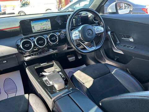 Mercedes-Benz A Class 1.5 A180d AMG Line 7G-DCT Euro 6 (s/s) 5dr - U555