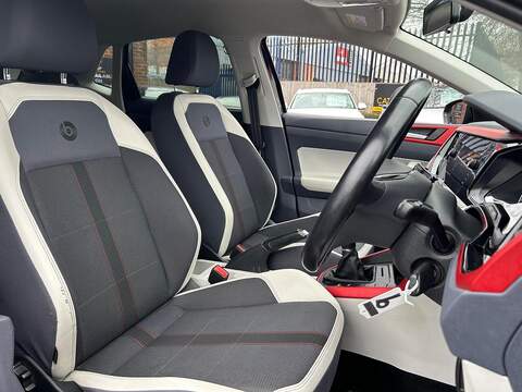Volkswagen Polo 1.0 TSI beats Euro 6 (s/s) 5dr - U558