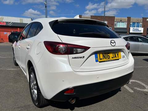 Mazda Mazda3 2.0 SKYACTIV-G SE-L Hatchback 5dr Petrol Manual Euro 5 (s/s) (120 ps) - U559