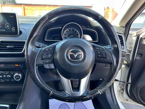 Mazda Mazda3 2.0 SKYACTIV-G SE-L Hatchback 5dr Petrol Manual Euro 5 (s/s) (120 ps) - U559