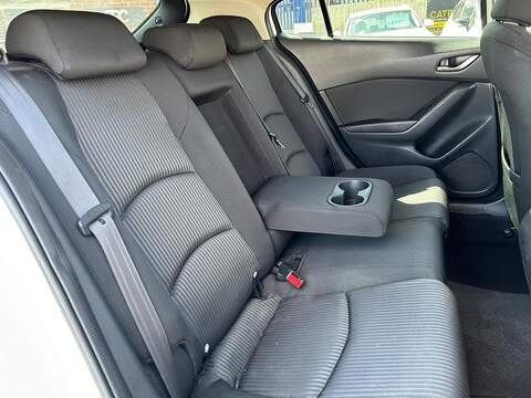 Mazda Mazda3 2.0 SKYACTIV-G SE-L Hatchback 5dr Petrol Manual Euro 5 (s/s) (120 ps) - U559