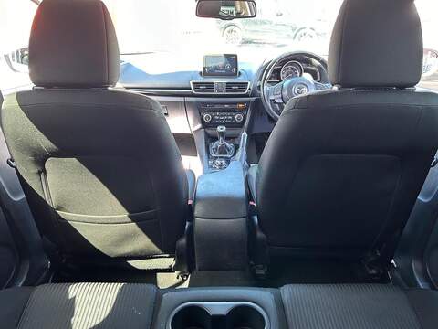 Mazda Mazda3 2.0 SKYACTIV-G SE-L Hatchback 5dr Petrol Manual Euro 5 (s/s) (120 ps) - U559