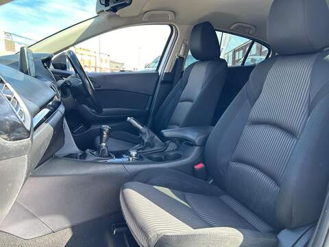 Mazda Mazda3 2.0 SKYACTIV-G SE-L Hatchback 5dr Petrol Manual Euro 5 (s/s) (120 ps) - U559