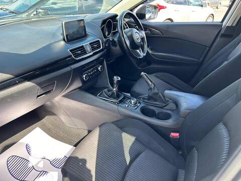Mazda Mazda3 2.0 SKYACTIV-G SE-L Hatchback 5dr Petrol Manual Euro 5 (s/s) (120 ps) - U559