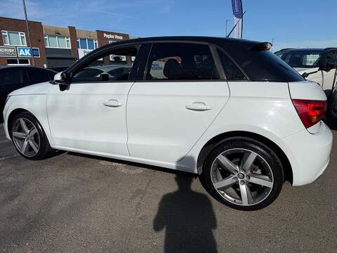 Audi A1 1.4 TFSI Sport Sportback 5dr Petrol Manual Euro 5 (s/s) (122 ps) - U560