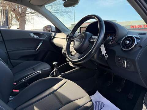 Audi A1 1.4 TFSI Sport Sportback 5dr Petrol Manual Euro 5 (s/s) (122 ps) - U560