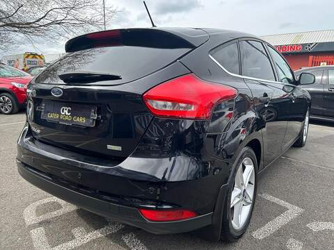 Ford Focus 1.0T EcoBoost Titanium Hatchback 5dr Petrol Manual Euro 6 (s/s) (125 ps) - U564