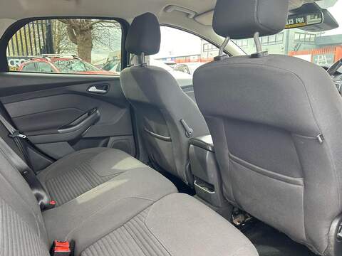 Ford Focus 1.0T EcoBoost Titanium Hatchback 5dr Petrol Manual Euro 6 (s/s) (125 ps) - U564