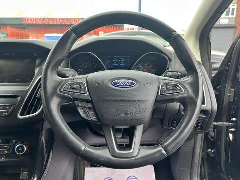 Ford Focus 1.0T EcoBoost Titanium Hatchback 5dr Petrol Manual Euro 6 (s/s) (125 ps) - U564