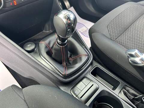 Ford Fiesta 1.0T EcoBoost ST-Line Edition Hatchback 5dr Petrol Manual Euro 6 (s/s) (95 ps) - U566