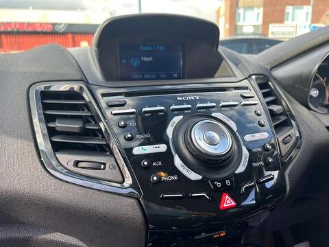 Ford Fiesta 1.0T EcoBoost Titanium Hatchback 5dr Petrol Manual Euro 6 (s/s) (100 ps) - U573