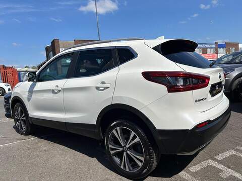 Nissan Qashqai 1.2 DIG-T N-Connecta SUV 5dr Petrol Manual Euro 6 (s/s) (115 ps) - U583