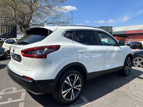 Nissan Qashqai 1.2 DIG-T N-Connecta SUV 5dr Petrol Manual Euro 6 (s/s) (115 ps) - U583