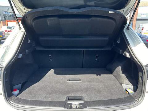 Nissan Qashqai 1.2 DIG-T N-Connecta SUV 5dr Petrol Manual Euro 6 (s/s) (115 ps) - U583
