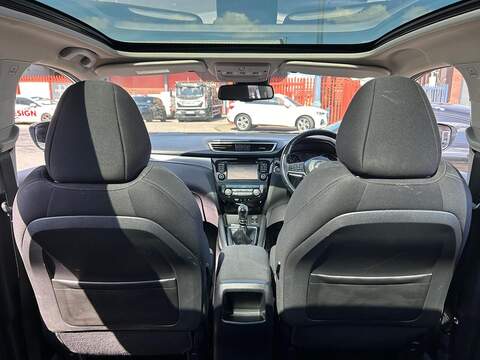 Nissan Qashqai 1.2 DIG-T N-Connecta SUV 5dr Petrol Manual Euro 6 (s/s) (115 ps) - U583