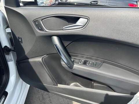 Audi A1 1.6 TDI S line Sportback 5dr Diesel Manual Euro 6 (s/s) (116 ps) - U586