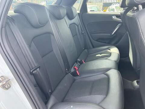 Audi A1 1.6 TDI S line Sportback 5dr Diesel Manual Euro 6 (s/s) (116 ps) - U586