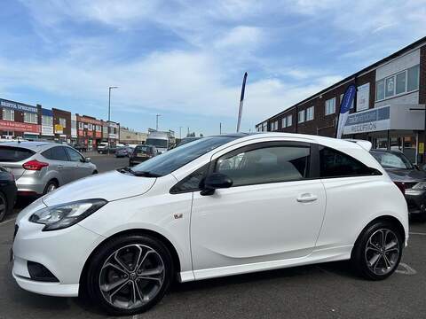 Vauxhall Corsa 1.4i Turbo White Edition Hatchback 3dr Petrol Manual Euro 6 (s/s) (150 ps) - U587