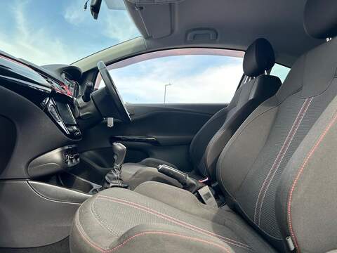Vauxhall Corsa 1.4i Turbo White Edition Hatchback 3dr Petrol Manual Euro 6 (s/s) (150 ps) - U587