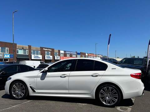 BMW 5 Series 2.0 530e 9.2kWh M Sport Saloon 4dr Petrol Plug-in Hybrid Auto Euro 6 (s/s) (252 ps) - U588