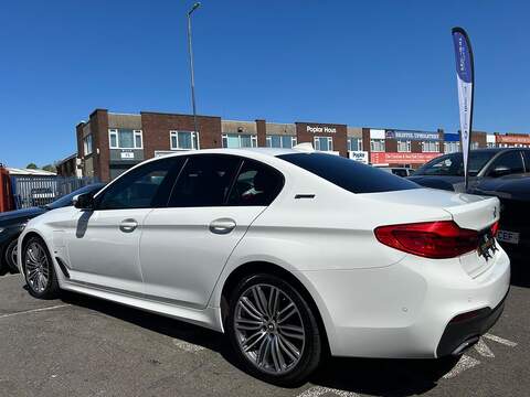 BMW 5 Series 2.0 530e 9.2kWh M Sport Saloon 4dr Petrol Plug-in Hybrid Auto Euro 6 (s/s) (252 ps) - U588