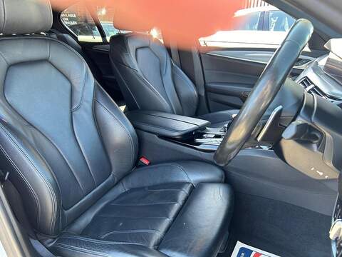 BMW 5 Series 2.0 530e 9.2kWh M Sport Saloon 4dr Petrol Plug-in Hybrid Auto Euro 6 (s/s) (252 ps) - U588