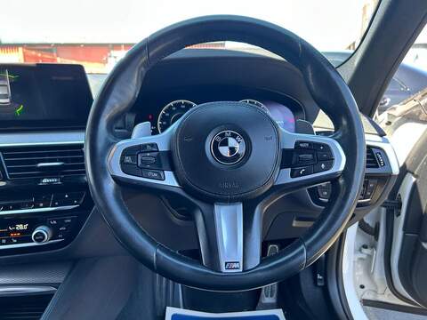BMW 5 Series 2.0 530e 9.2kWh M Sport Saloon 4dr Petrol Plug-in Hybrid Auto Euro 6 (s/s) (252 ps) - U588