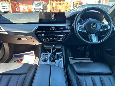 BMW 5 Series 2.0 530e 9.2kWh M Sport Saloon 4dr Petrol Plug-in Hybrid Auto Euro 6 (s/s) (252 ps) - U588