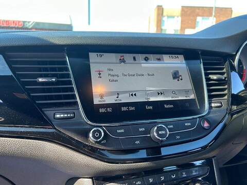 Vauxhall Astra 1.6i Turbo GPF SRi VX Line Nav Hatchback 5dr Petrol Manual Euro 6 (s/s) (200 ps) - U589