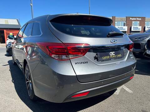 Hyundai i40 1.7 CRDi Blue Drive SE Nav Tourer 5dr Diesel DCT Euro 6 (s/s) (141 ps) - U592