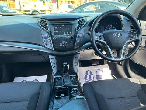 Hyundai i40 1.7 CRDi Blue Drive SE Nav Tourer 5dr Diesel DCT Euro 6 (s/s) (141 ps) - U592
