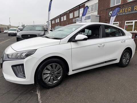 Hyundai IONIQ 38.3kWh Premium Hatchback 5dr Electric Auto (136 ps) - U594