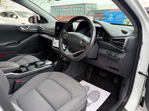 Hyundai IONIQ 38.3kWh Premium Hatchback 5dr Electric Auto (136 ps) - U594