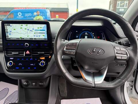 Hyundai IONIQ 38.3kWh Premium Hatchback 5dr Electric Auto (136 ps) - U594