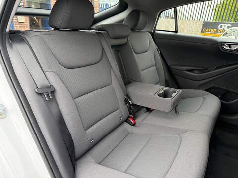 Hyundai IONIQ 38.3kWh Premium Hatchback 5dr Electric Auto (136 ps) - U594