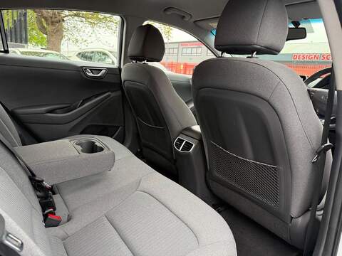 Hyundai IONIQ 38.3kWh Premium Hatchback 5dr Electric Auto (136 ps) - U594