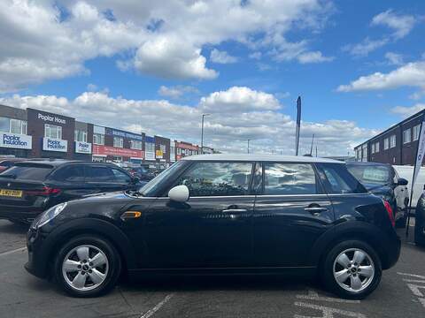 MINI Hatch 1.5 Cooper Hatchback 5dr Petrol Manual Euro 6 (s/s) (136 ps) - U597