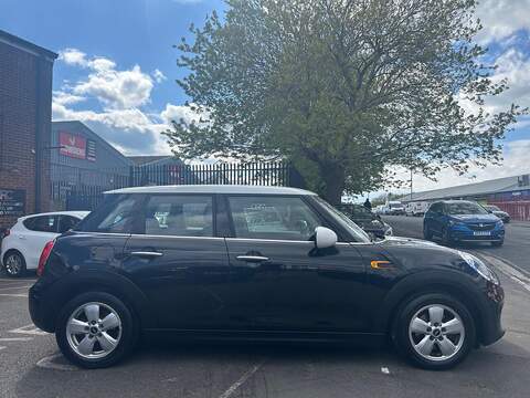 MINI Hatch 1.5 Cooper Hatchback 5dr Petrol Manual Euro 6 (s/s) (136 ps) - U597