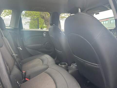 MINI Hatch 1.5 Cooper Hatchback 5dr Petrol Manual Euro 6 (s/s) (136 ps) - U597